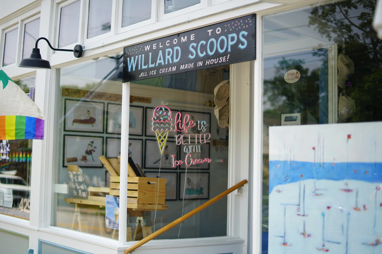 The welcoming entrance to Willard Scoops in South Portland